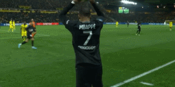 欧冠战报：库杜斯、西蒙斯点射，热刺3-0布拉格斯拉维亚